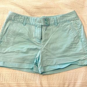 Vineyard Vines shorts